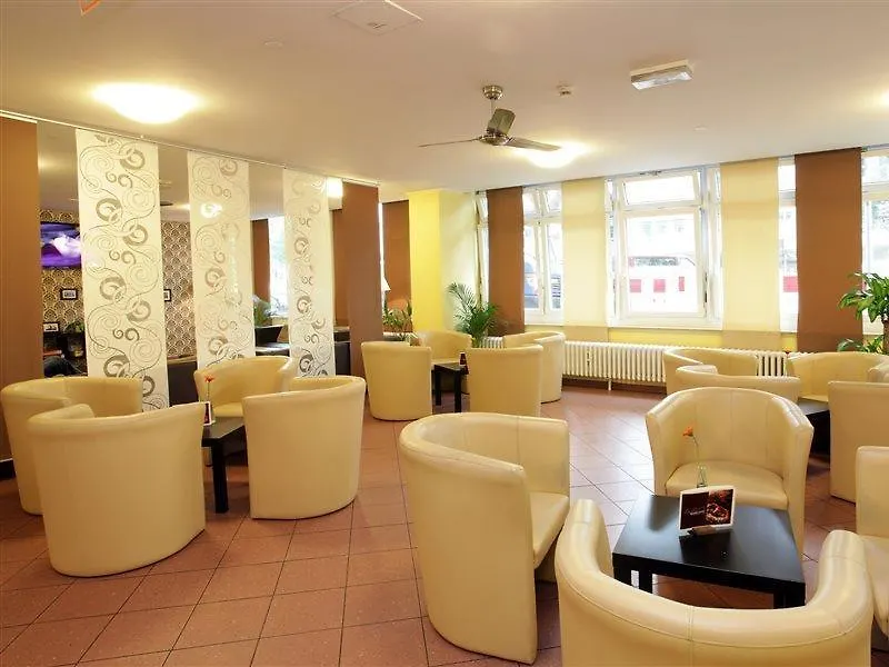 A&O Duesseldorf Hauptbahnhof Hotel 2*, Düsseldorf Alemanha